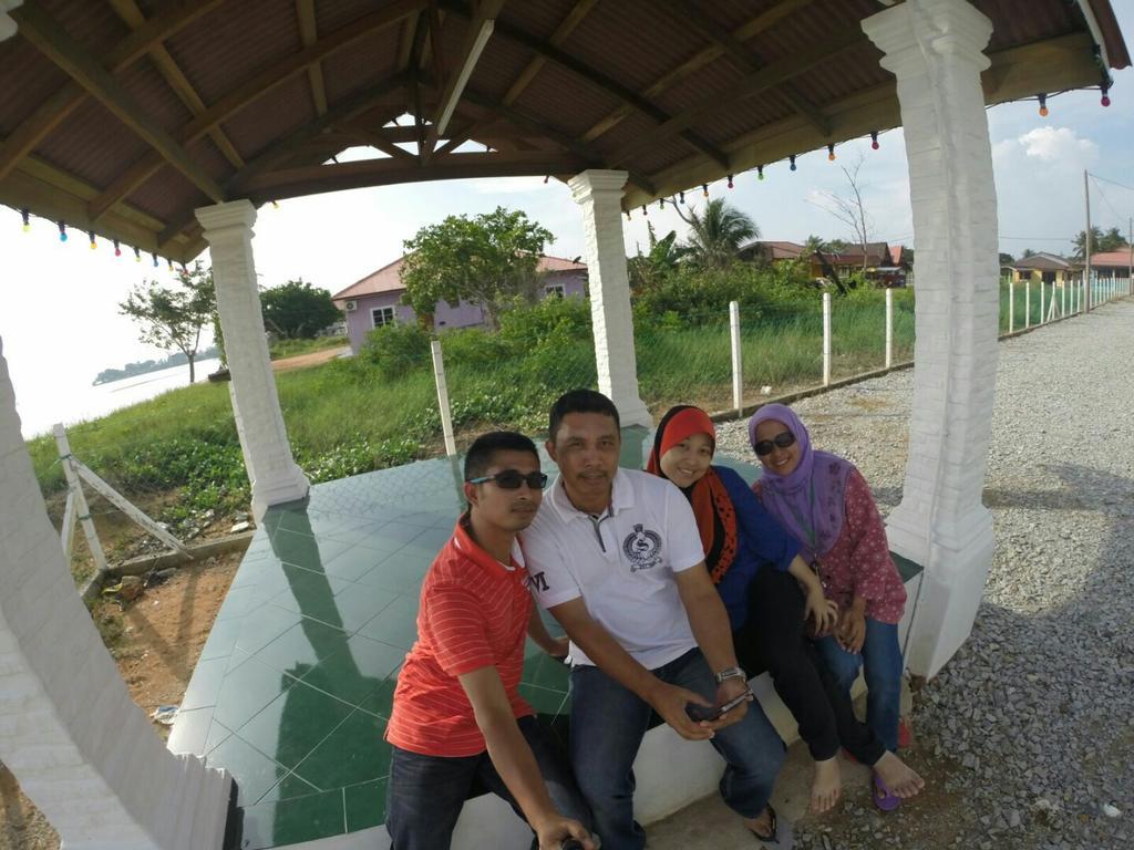 D'Pantai Homestay Kuala Sg. Baru Malacca Extérieur photo